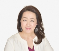 光畑浩美、李祥子(同協会副理事長)